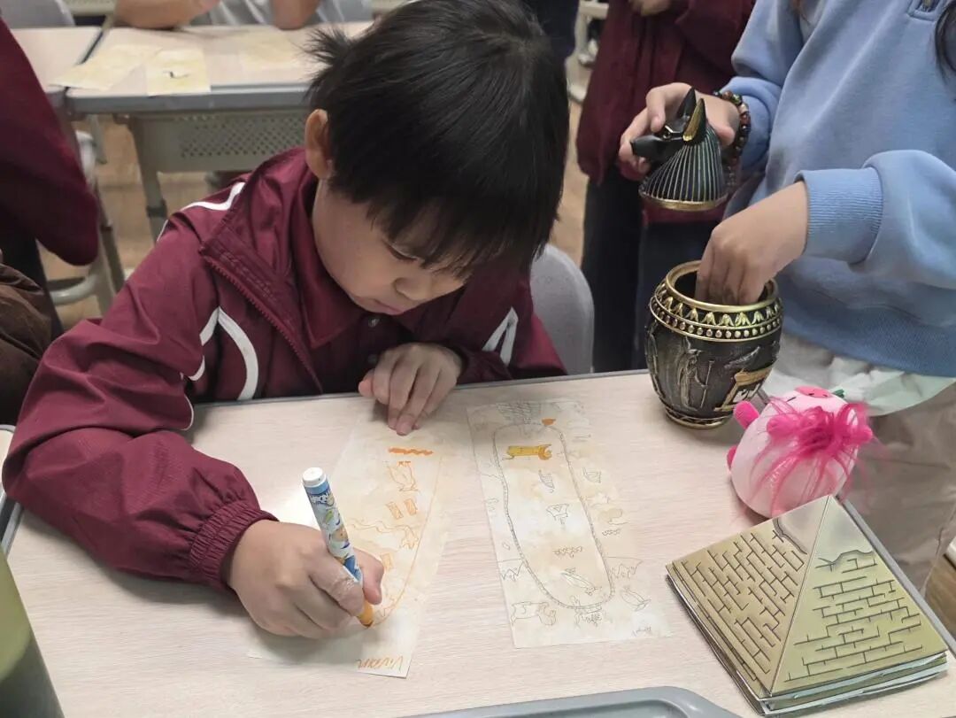 从微观世界到无垠宇宙:小学探究课程结题展 | Prep School Inquiry Communication Events